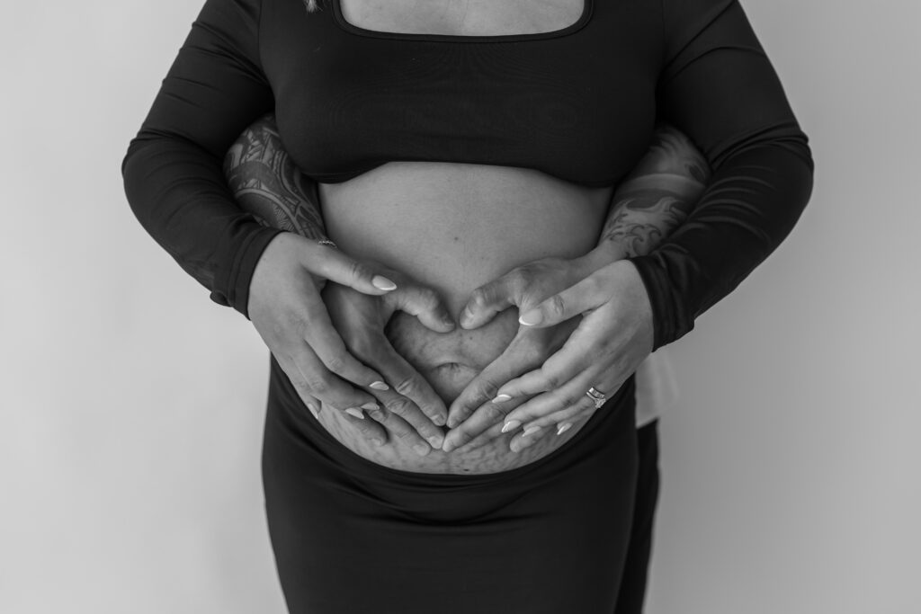 photo of maternity session as example of bay area midwives