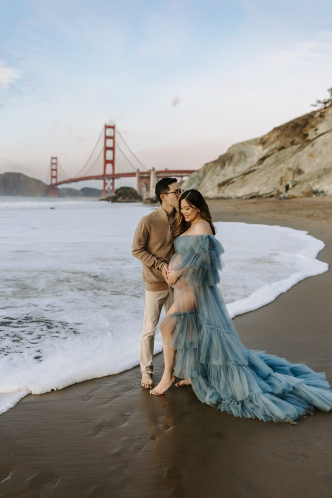 maternity session as an example of san francisco maternity photos