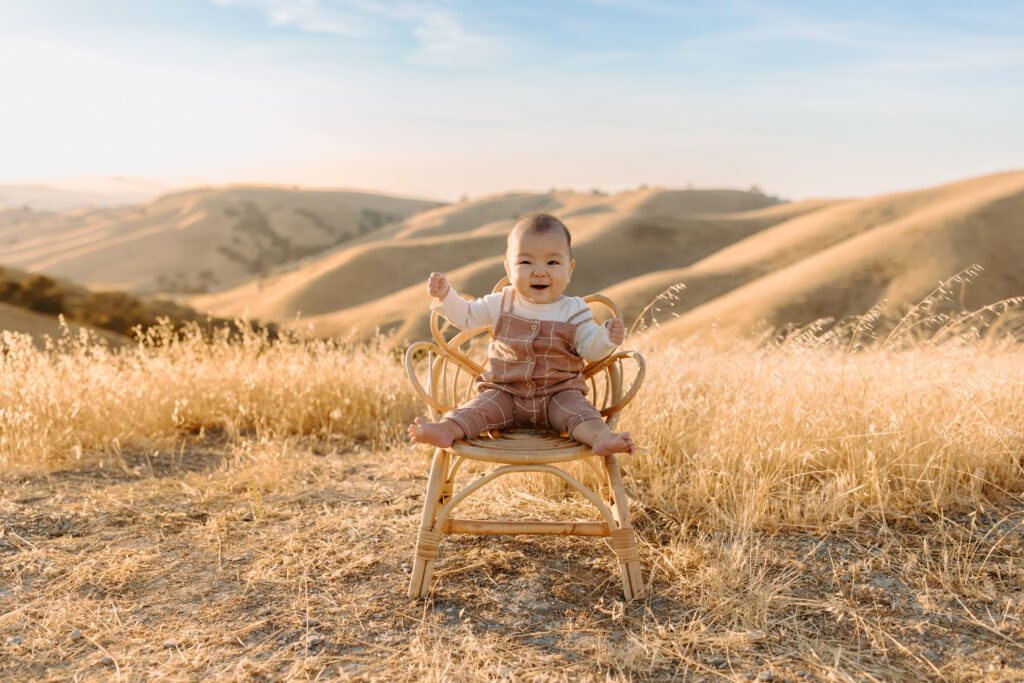 family session as an example of benefit to book a fall family mini session