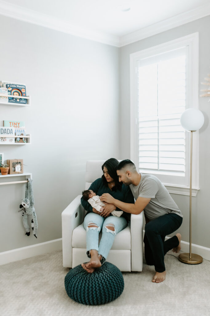 newborn session as an example of outfits for bay area newborn sessions
