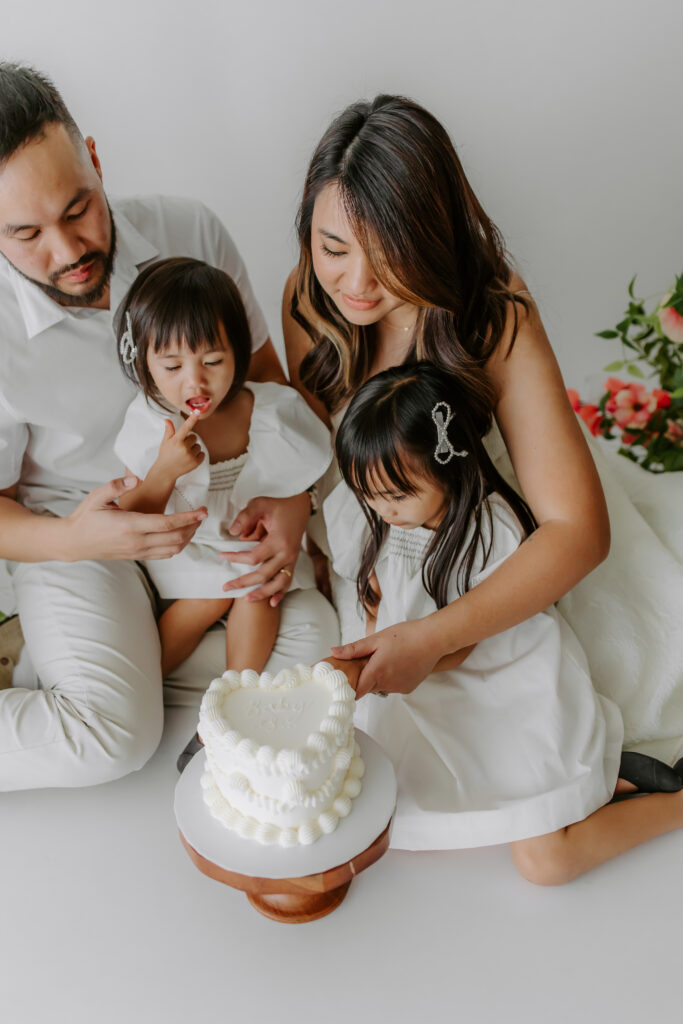 gender reveal session as example of Bay Area maternity photographer