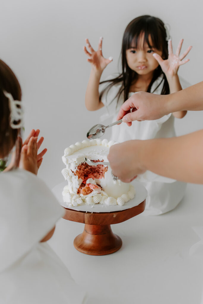 gender reveal session as example of Bay Area maternity photographer