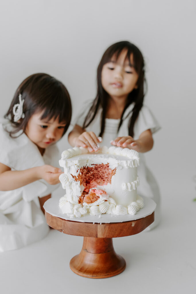 gender reveal session as example of Bay Area maternity photographer