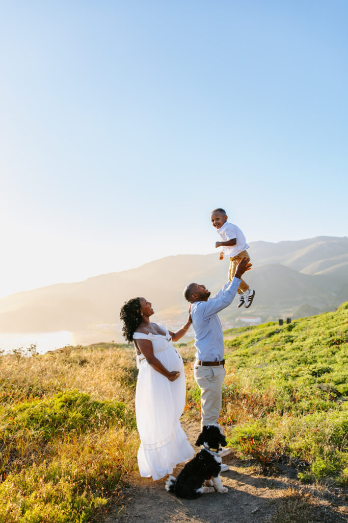 maternity session as example of marin maternity photographer